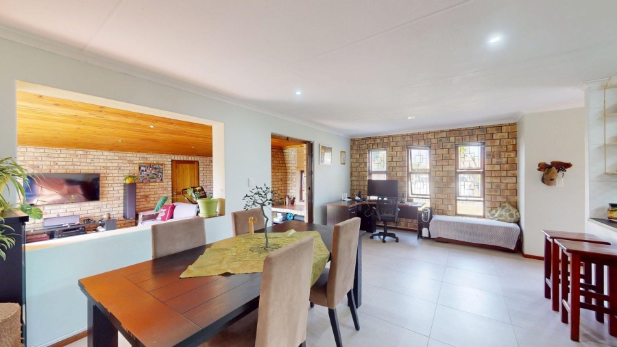 2 Bedroom Property for Sale in Sherwood Eastern Cape